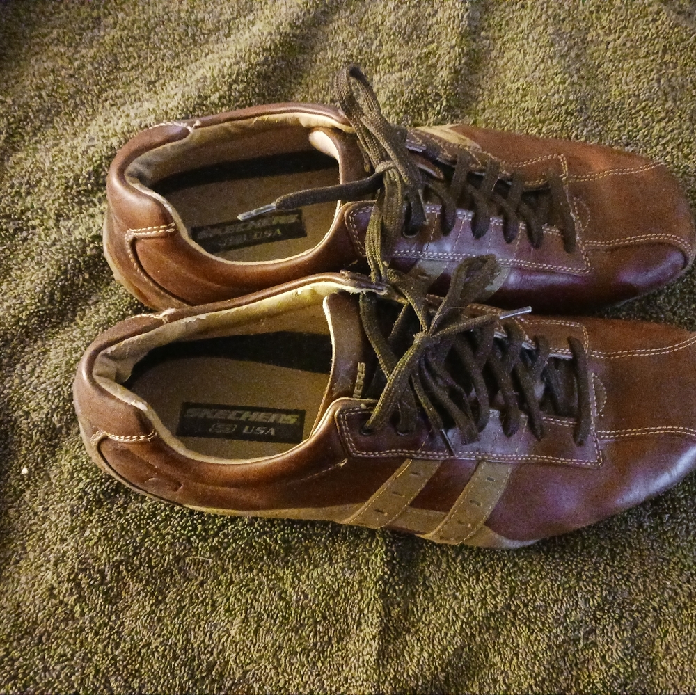 Dress shoes